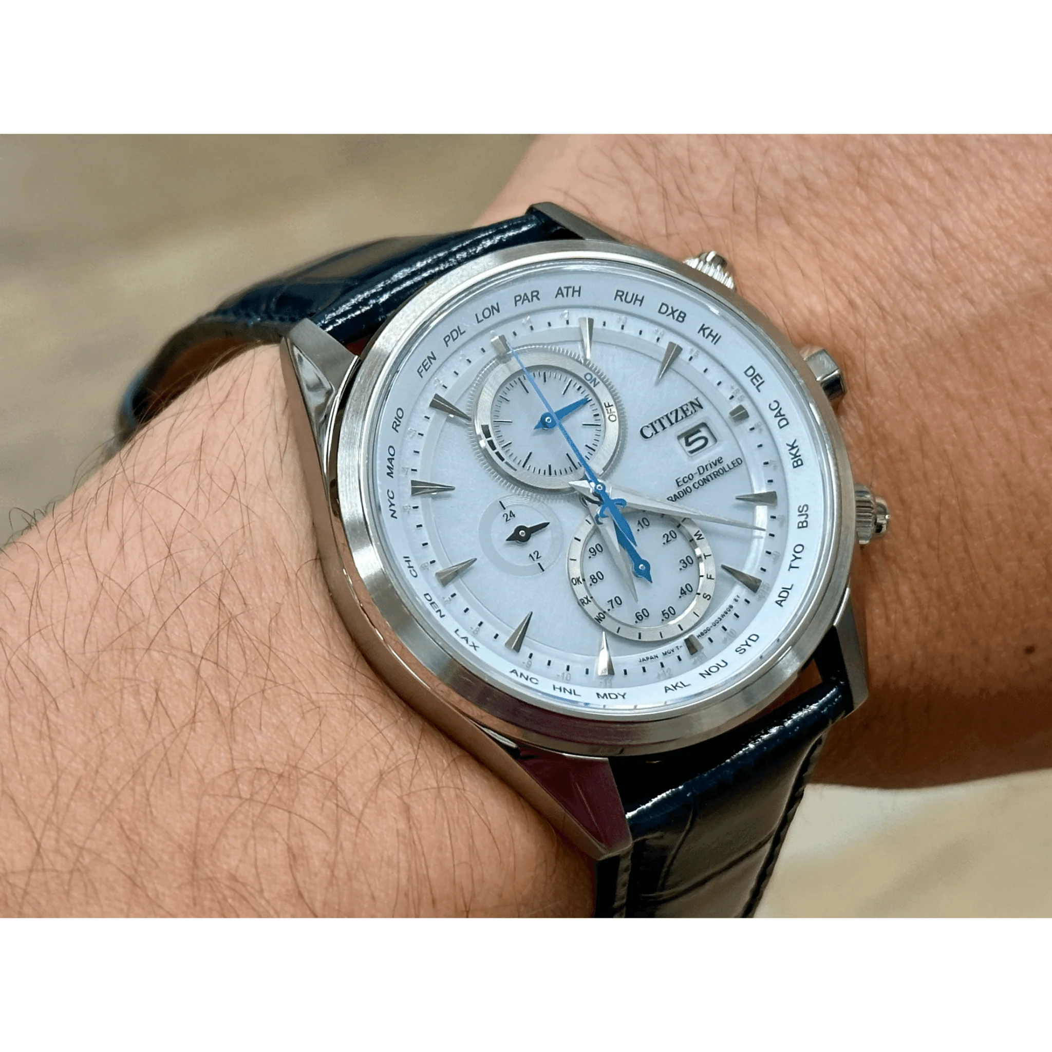 Citizen Radio Controlled AT8260-18A - Image 8